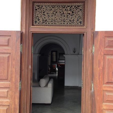 Khalid'S Guest House Galle Esterno foto