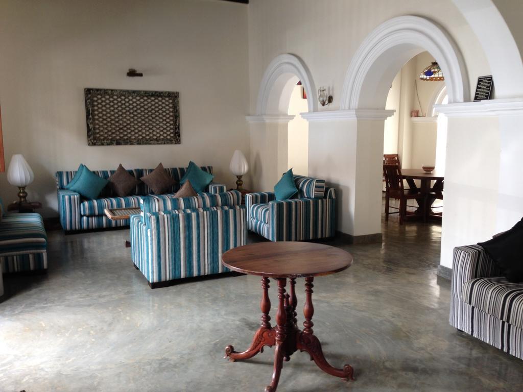 Khalid'S Guest House Galle Esterno foto