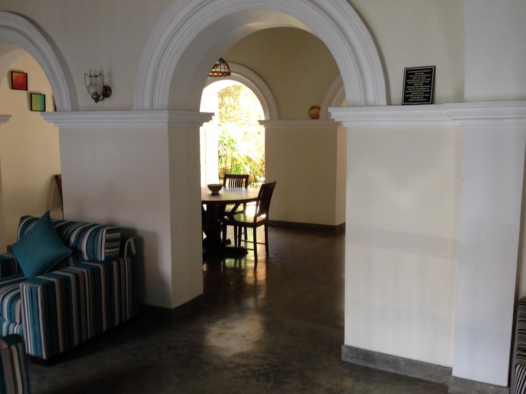 Khalid'S Guest House Galle Esterno foto