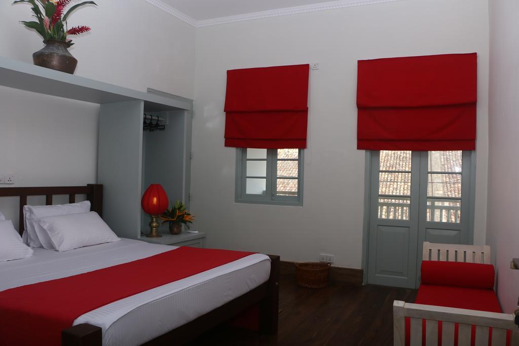 Khalid'S Guest House Galle Esterno foto
