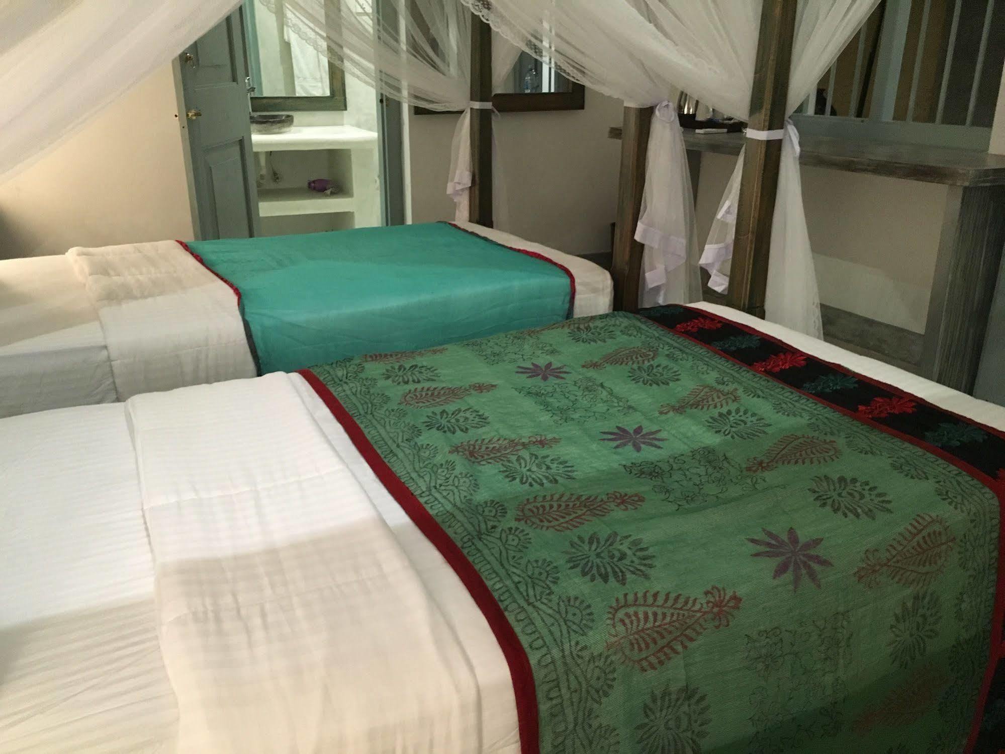 Khalid'S Guest House Galle Esterno foto