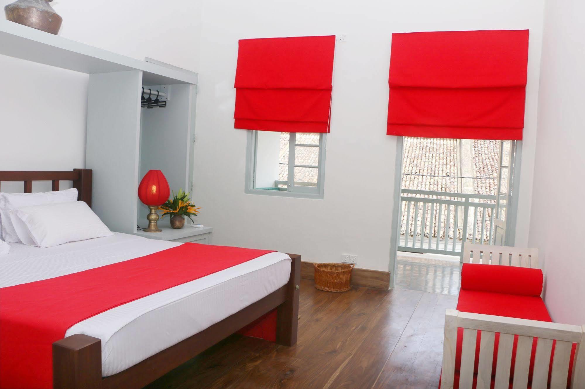 Khalid'S Guest House Galle Esterno foto