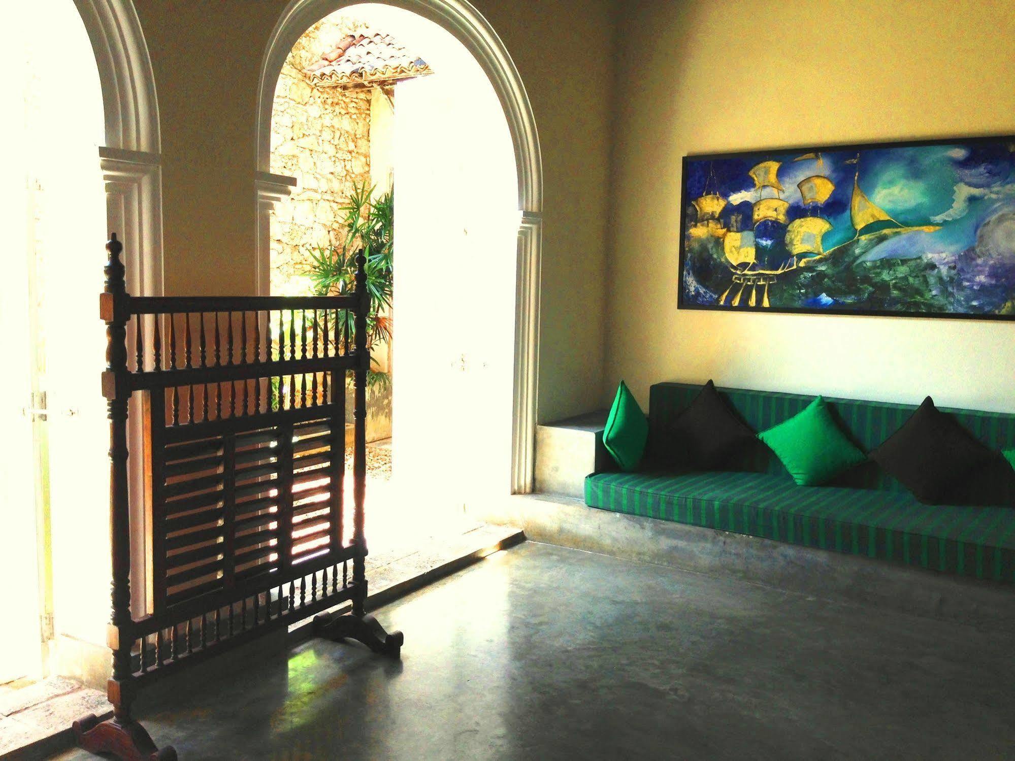 Khalid'S Guest House Galle Esterno foto
