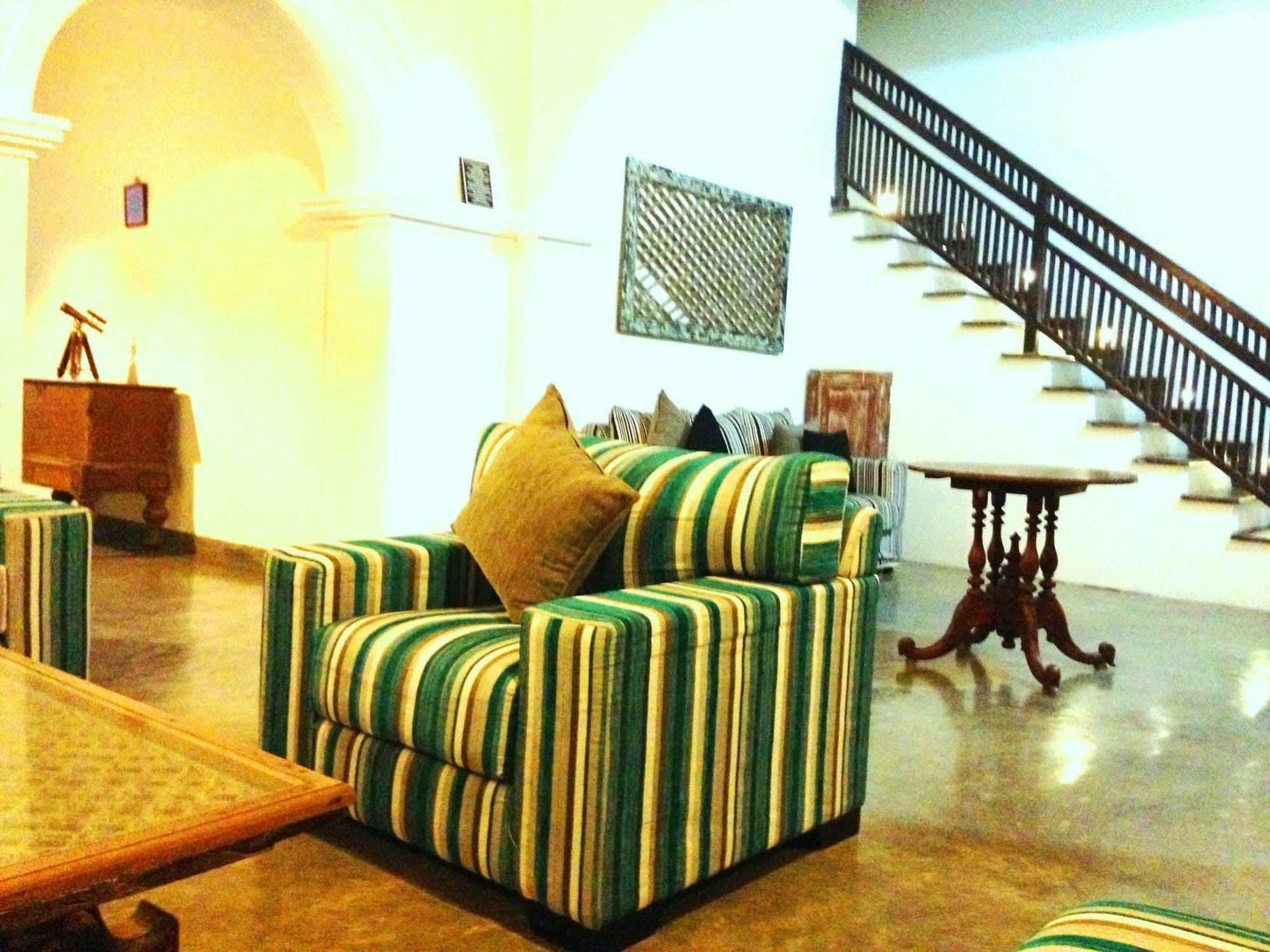 Khalid'S Guest House Galle Esterno foto