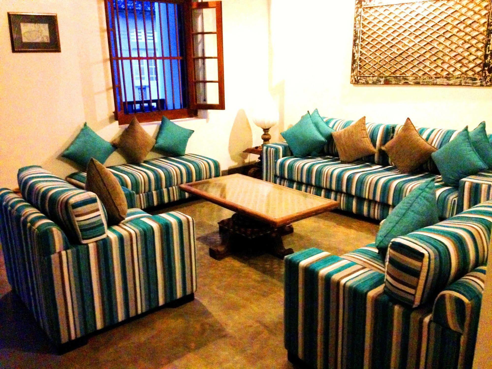 Khalid'S Guest House Galle Esterno foto